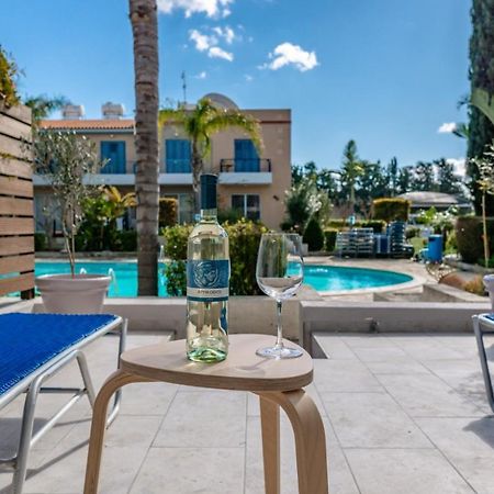 Holiday Cosy Home Paphos Extérieur photo