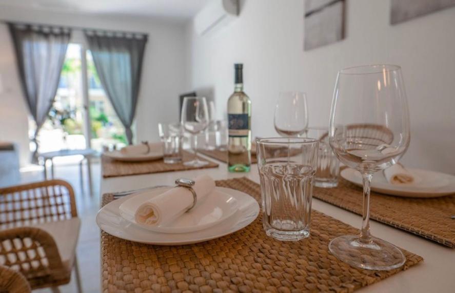 Holiday Cosy Home Paphos Extérieur photo