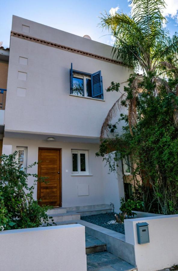 Holiday Cosy Home Paphos Extérieur photo
