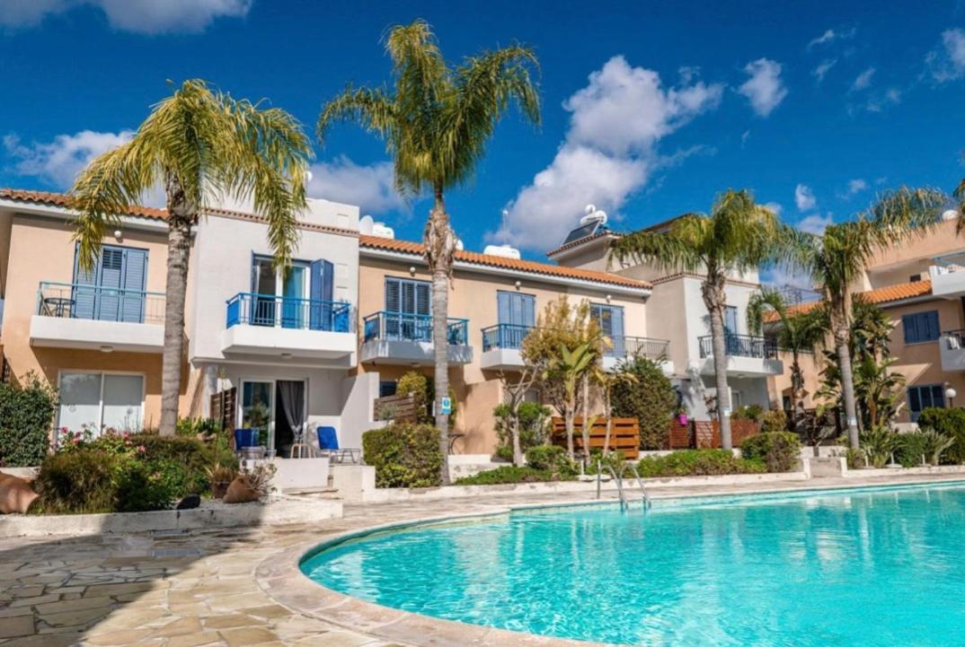 Holiday Cosy Home Paphos Extérieur photo